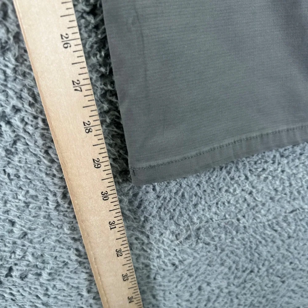 Haggar The Active Pant Mens 34x30 Gray Cotton Cargo Straight Leg Utility Stretch